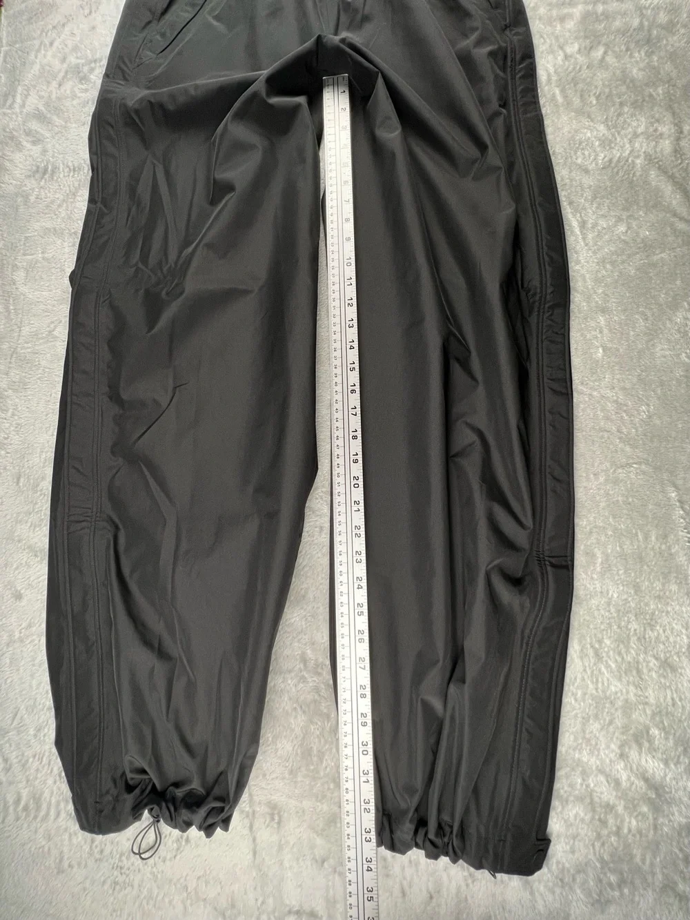 Athleta RainOut Traverse Pant Large Tall Black Zip Leg RAIN PANTS Running Hike